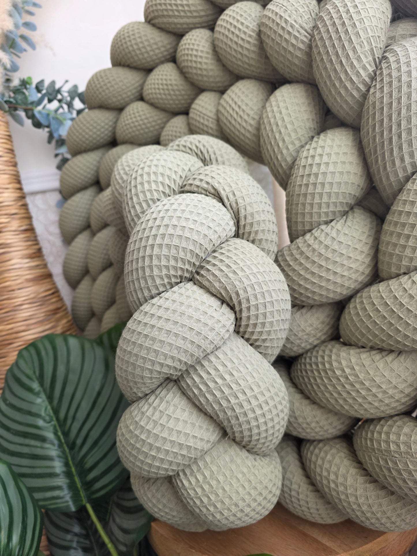 3-Strand Waffle Braided Double Bed Bumper
