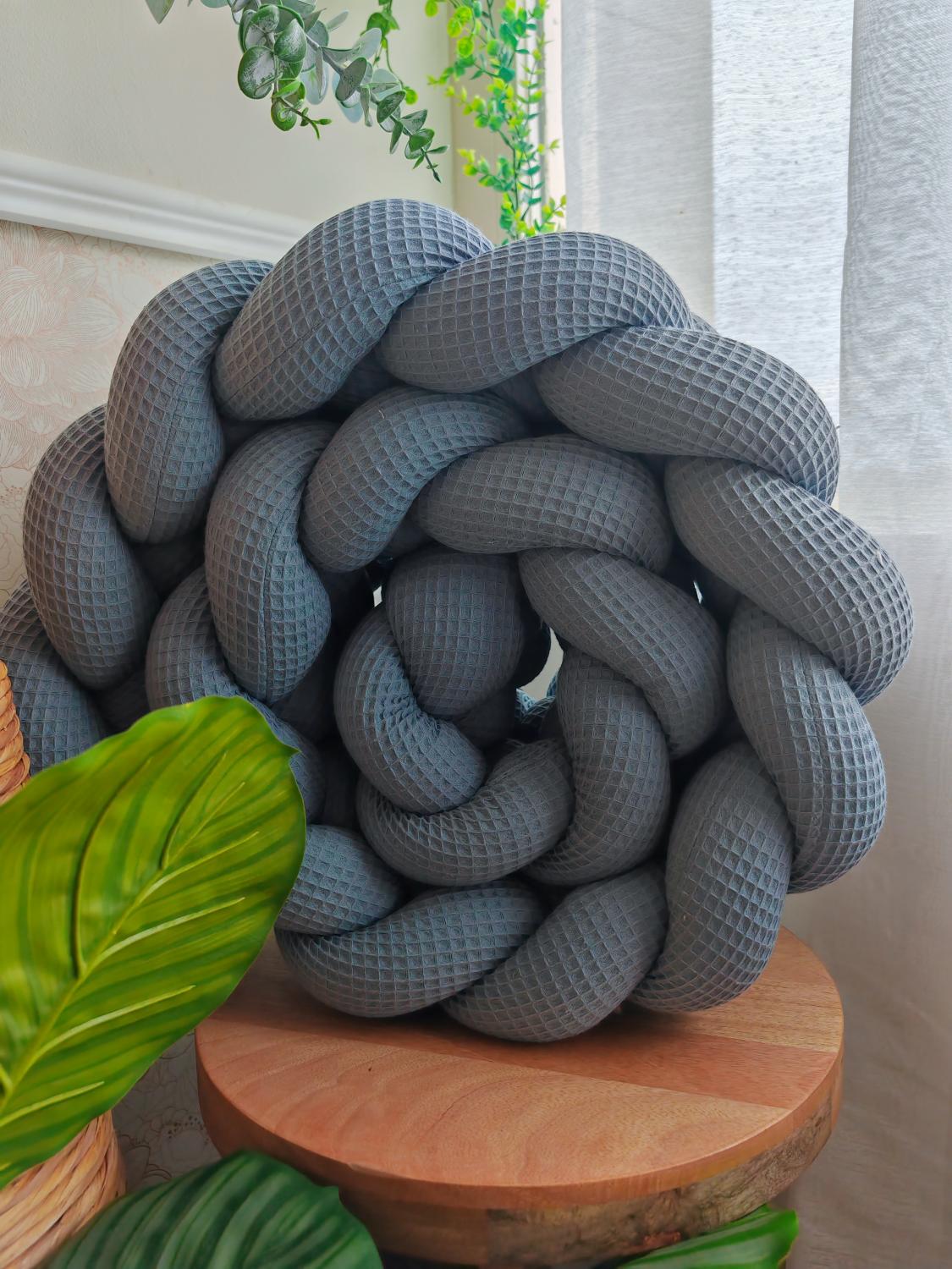 5-Strand Waffle Braided Twin Bed Bumper