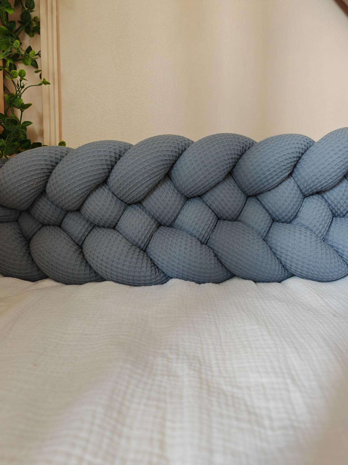 5-Strand Waffle Braided Twin Bed Bumper