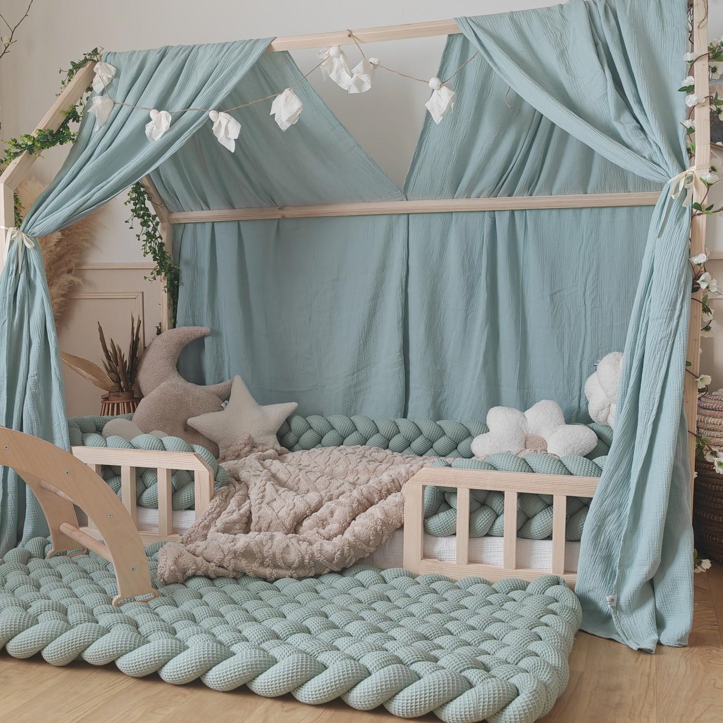 5-Strand Waffle Braided Twin Bed Bumper