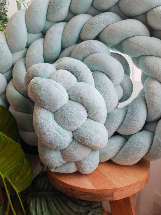 4-Strand Plush Braided Double Bed Bumper