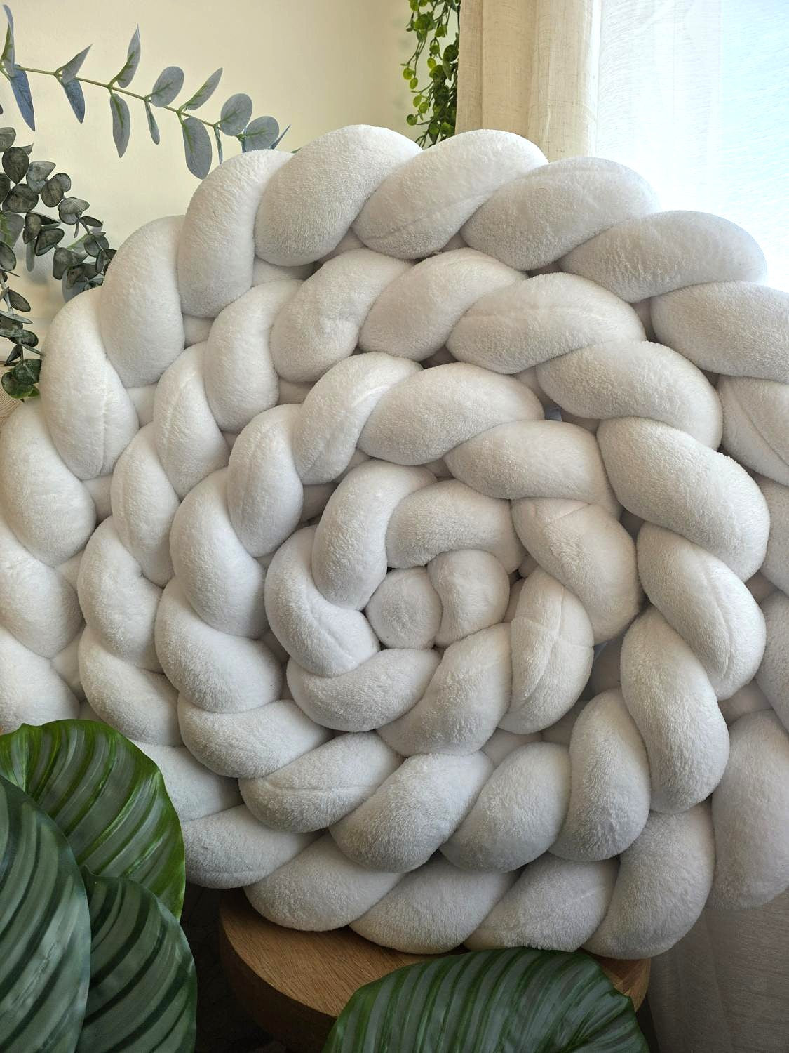4-Strand Plush Braided Twin Bed Bumper