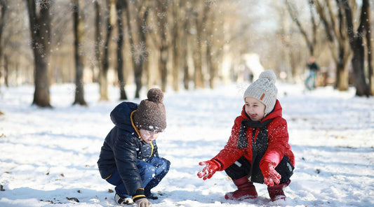 ❄️ Dress for Winter Outdoor Play: A Canadian Guide for Babies, Toddlers & Kids ❄️