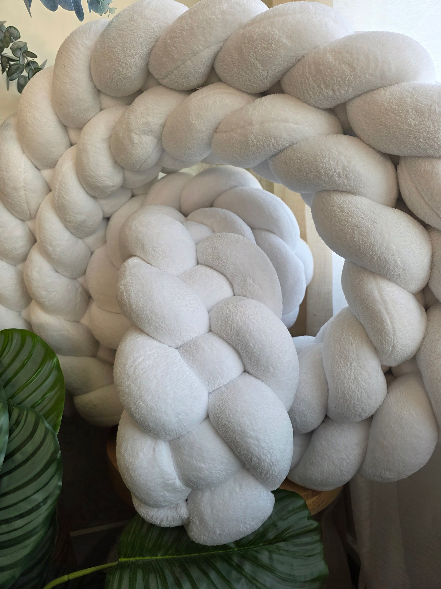 4-Strand Plush Braided Twin Bed Bumper