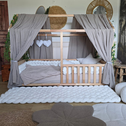 The House Bed