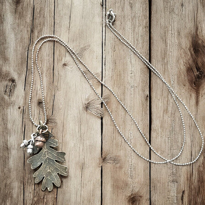 Oak Leaf & Acorn Necklace – Silver-Tone or Bronze-Tone Forest Pendant