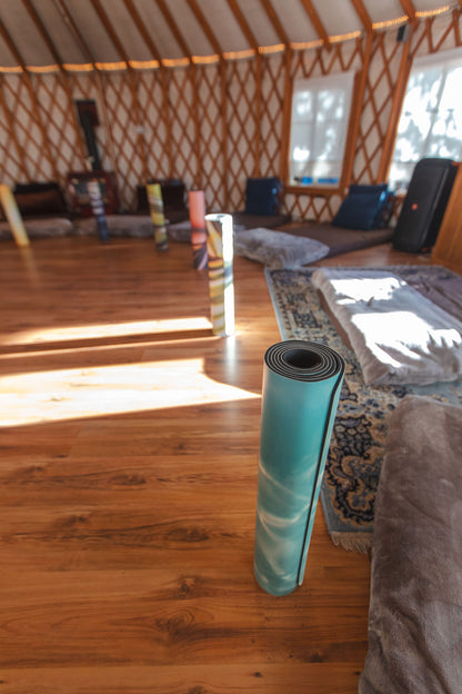 Green & Serene – Non-Toxic Yoga & Pilates Mat – Art Design, Canada