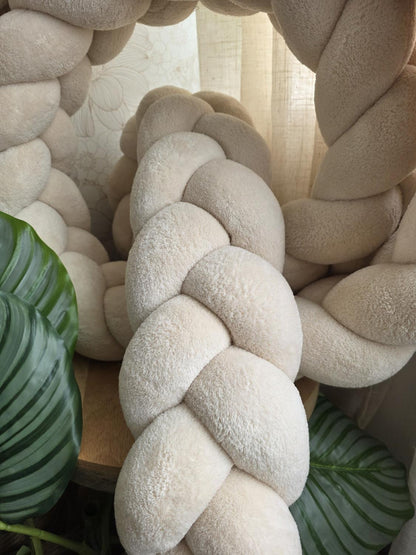 3-Strand Plush Braided Double Bed Bumper