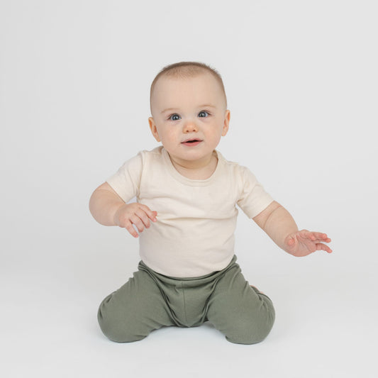 Organic Cotton Baby Bodysuit – Cloud Short Sleeve Collection