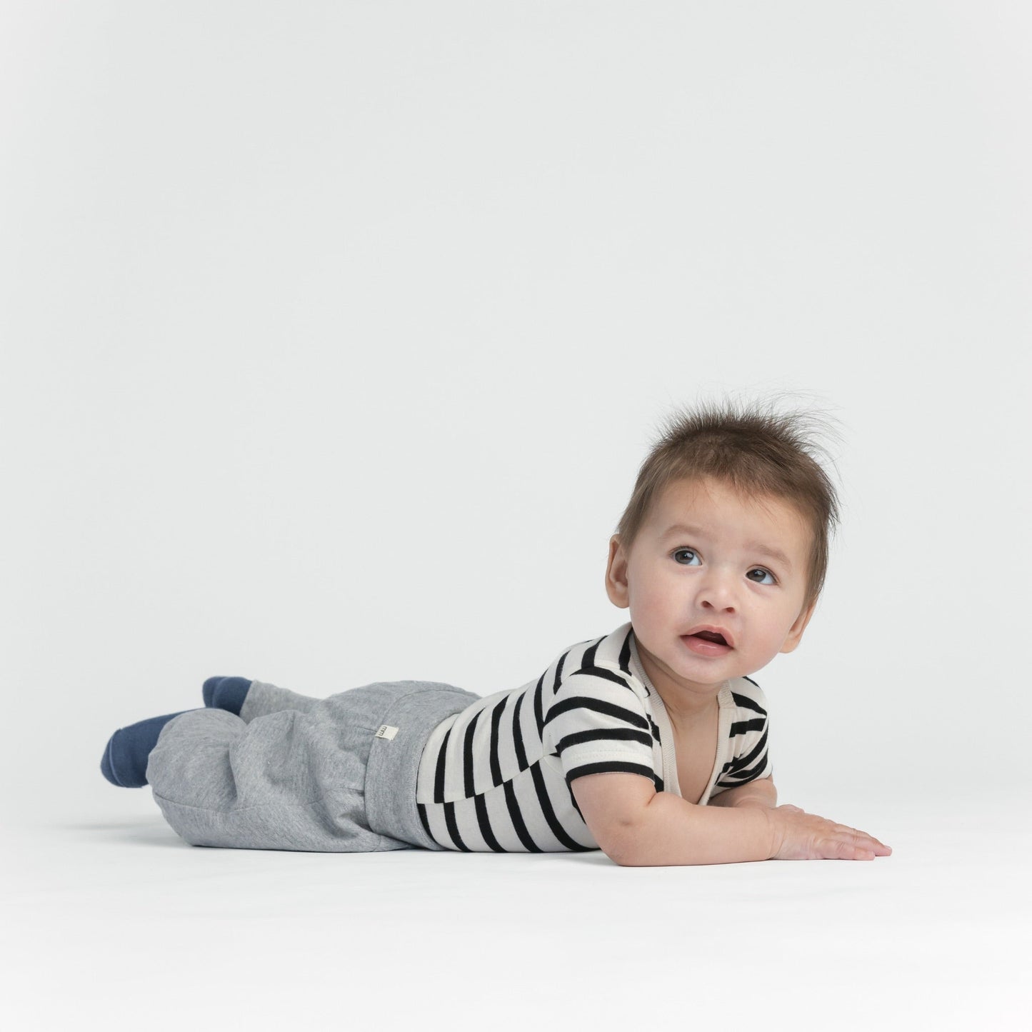 Organic Cotton Baby Bodysuit – Cloud Short Sleeve Collection